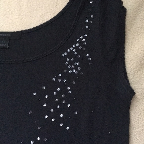 Black cap sleeve tee with sequins - Picture 3 of 4